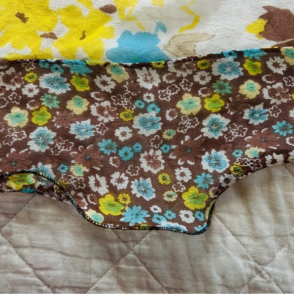 Jessica Simpson 100% Silk Floral Scarf - Picture 5 of 9